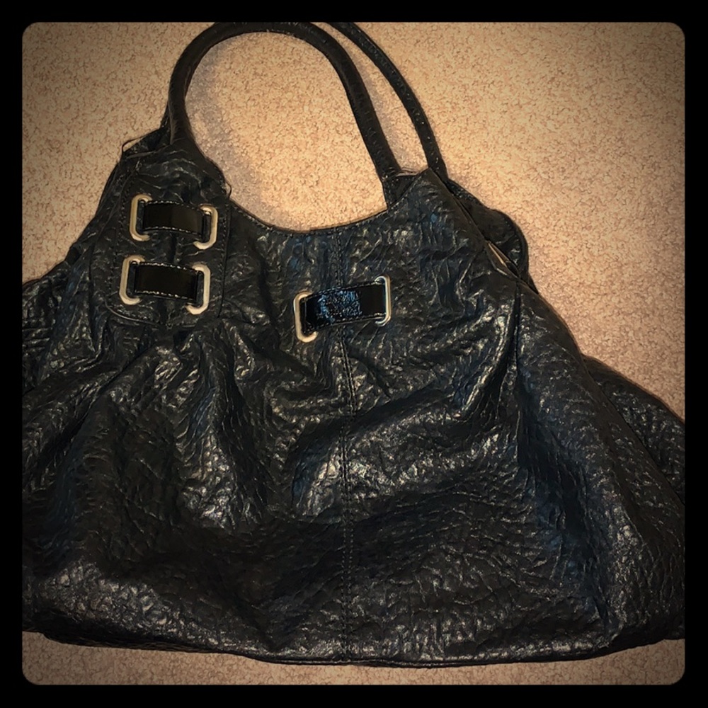 Black shoulder bag